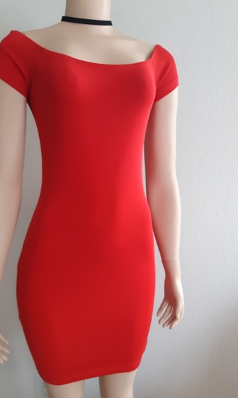 Forever 21 Dresses & Skirts - ❤Red dress from forever 21 ❤